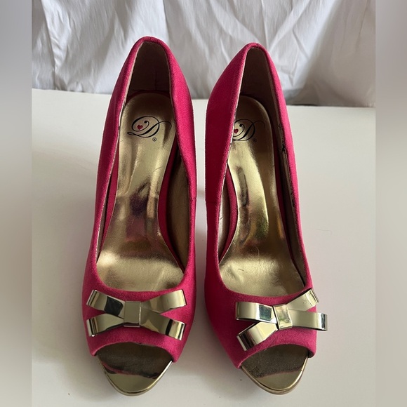 Pink Faux Suede Peep Toe Heels – Size 8 | 4” Heel | Gold Ribbon Accent - Picture 2 of 4